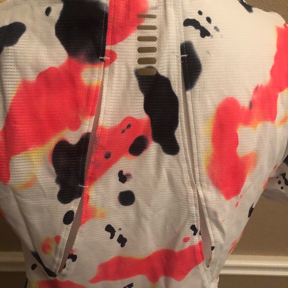 NWT Under Armour shirt - Picture 4 of 5